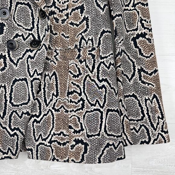 Cabi Double‎ Breasted Blazer Size 4 Python Snake Print Ponte Knit Gray Stretch - Picture 7 of 16